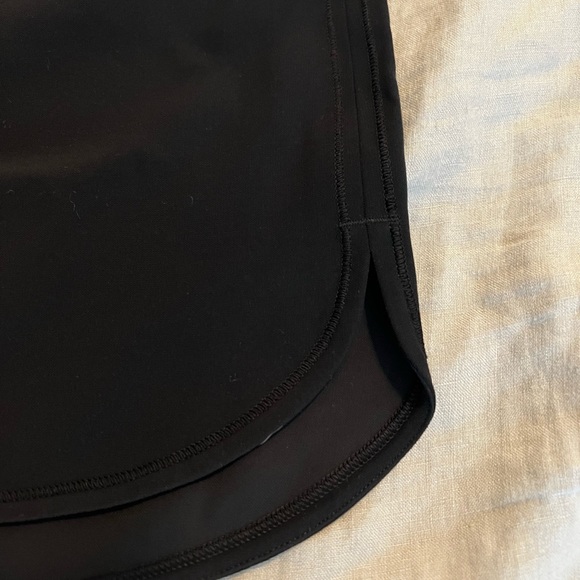 Lululemon On The Fly skirt. - Picture 6 of 7